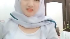 Perawat Jilbab Cantik Show Pamer Uting