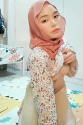 Ukhty Hijab Cantik Rekam Omek