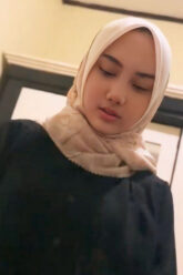 Hijab Cantik Di Kenyot